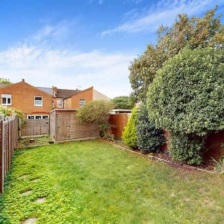Spacious 2Bd Apartment Cricklewood ロンドン エクステリア 写真