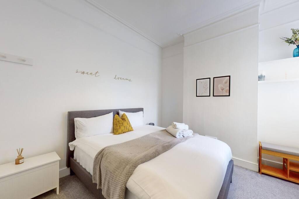 Spacious 2Bd Apartment Cricklewood ロンドン エクステリア 写真