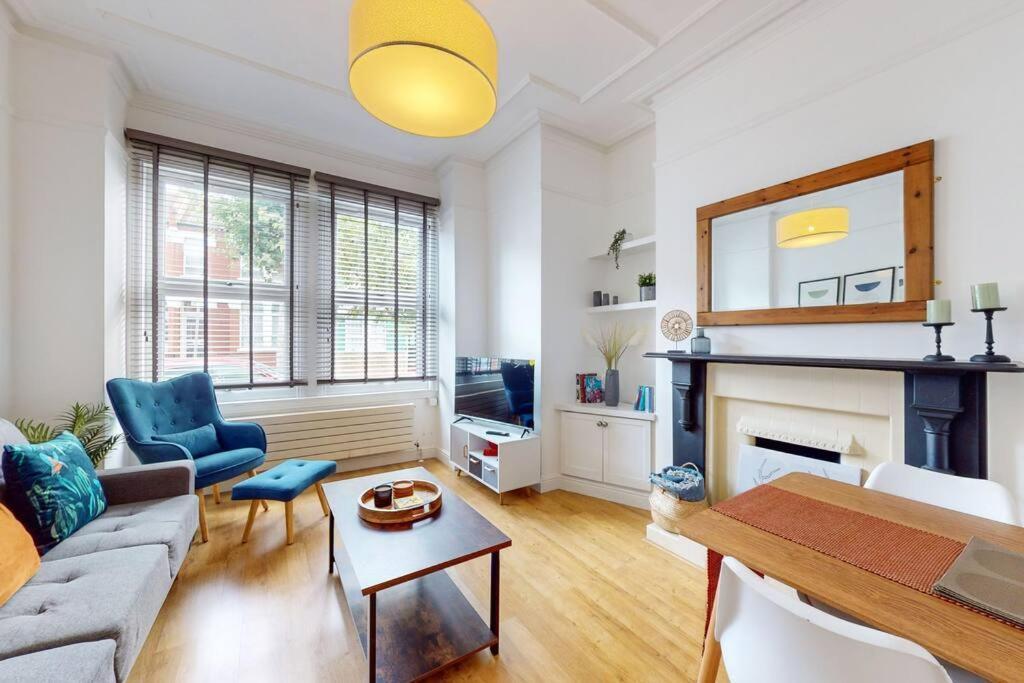 Spacious 2Bd Apartment Cricklewood ロンドン エクステリア 写真