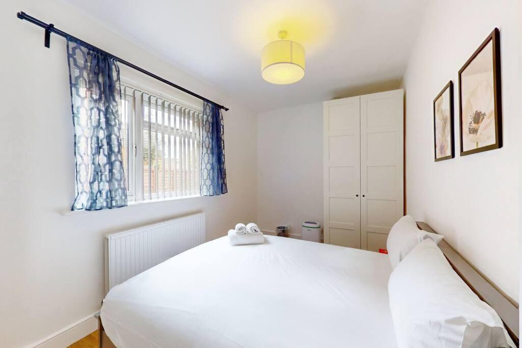 Spacious 2Bd Apartment Cricklewood ロンドン エクステリア 写真